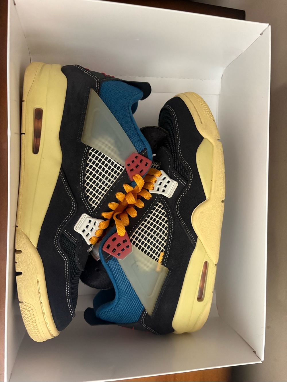 Air Jordan 4 Retro SP × Union LA (2020) minimal wear/replacement box